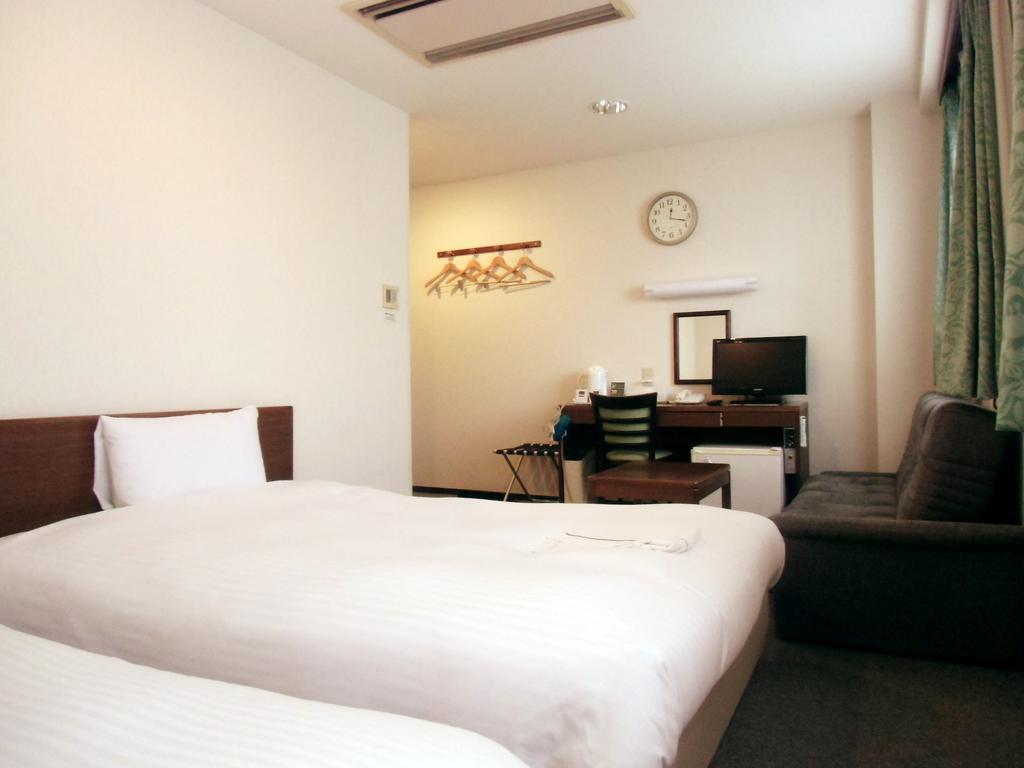 Hotel Green Line Sendai Room photo